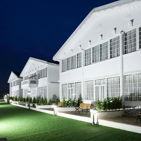 Treebo Skydale Inn & Suites With Mountain View Ooty Ngoại thất bức ảnh