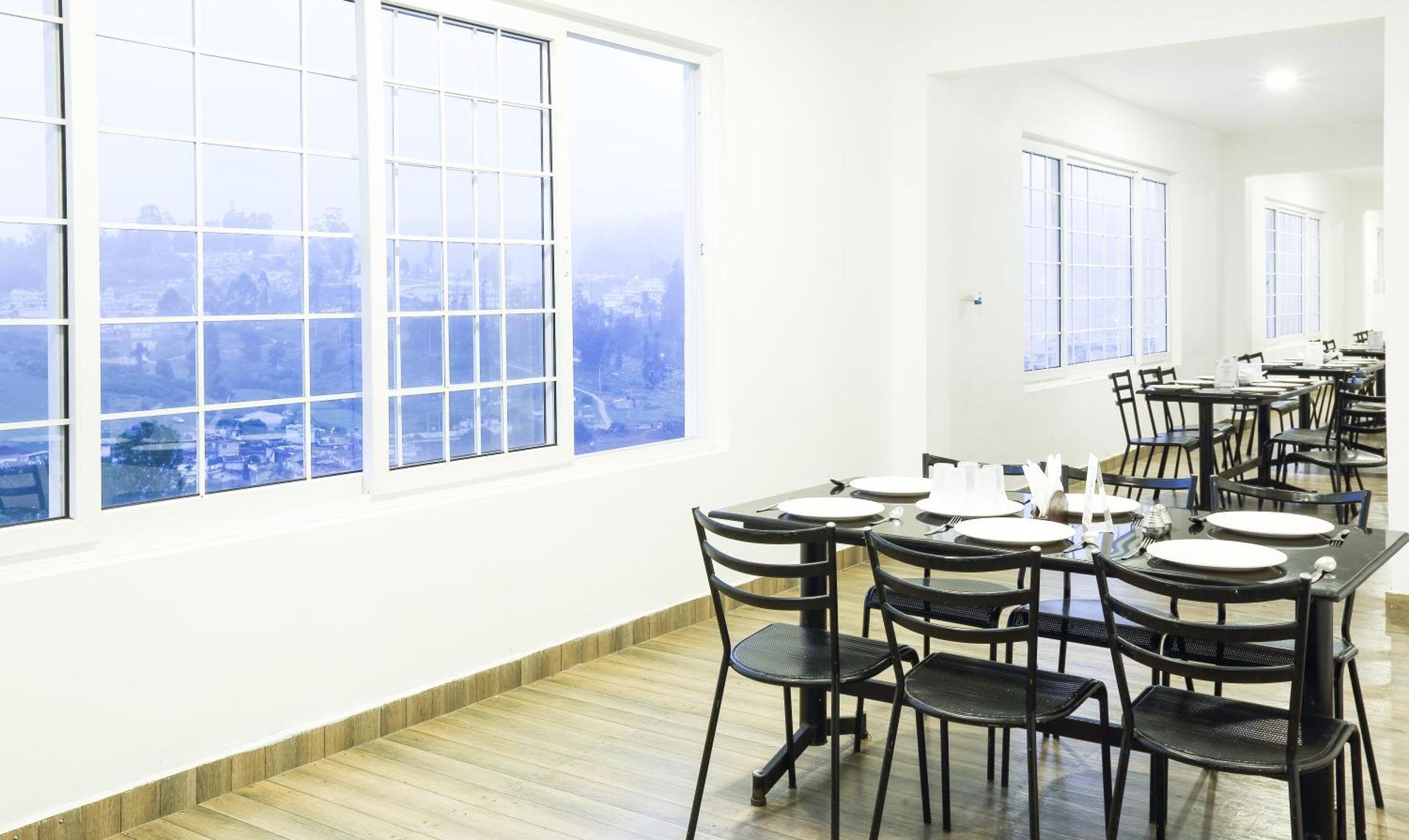 Treebo Skydale Inn & Suites With Mountain View Ooty Ngoại thất bức ảnh